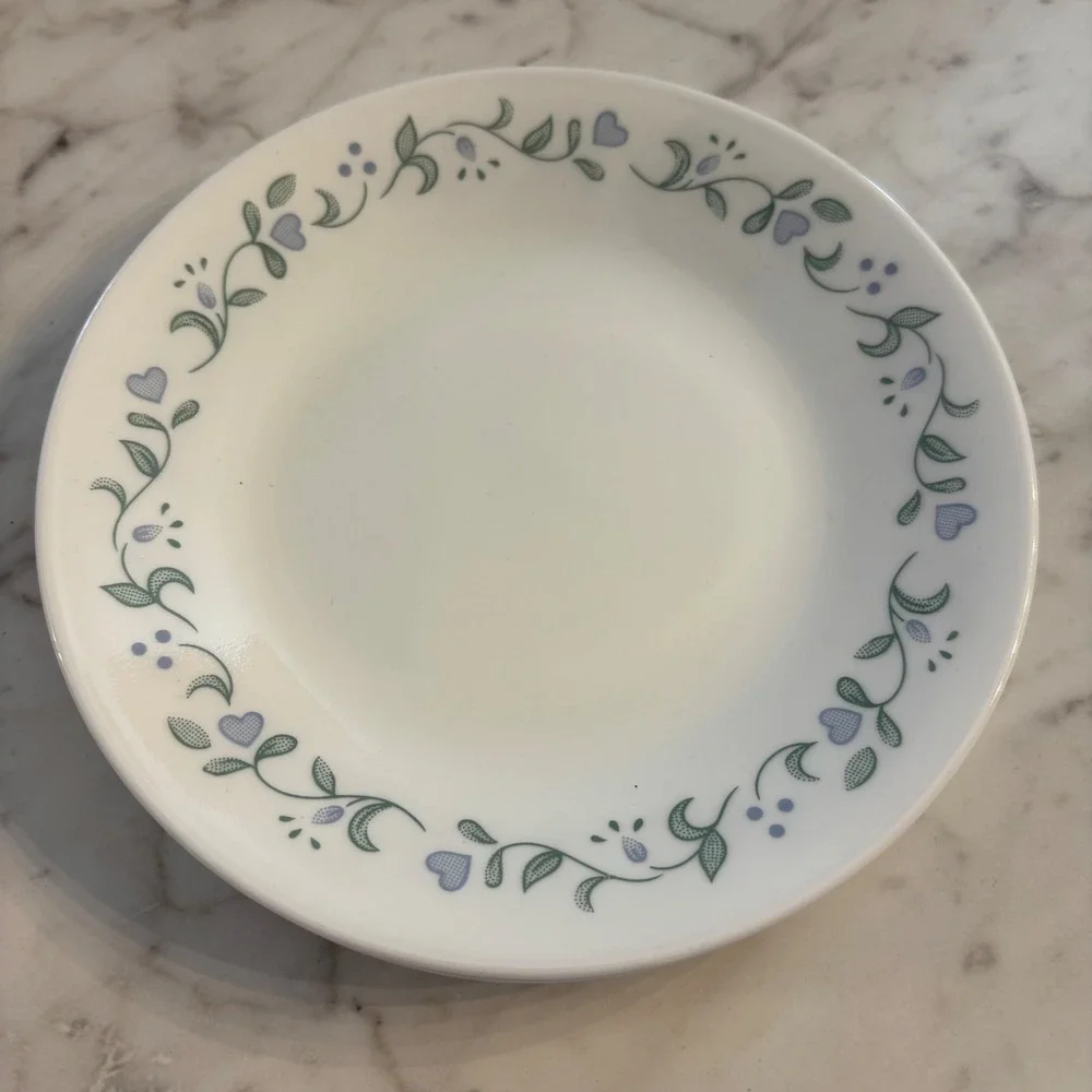 Corelle Callaway Ivy Heart 4 Inch Bread Butter Plates Set of 2 Vitrelle USA